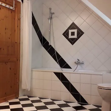 Zentrumsnahe Dachwohnung In Gruener Oase * Lauf an der Pegnitz