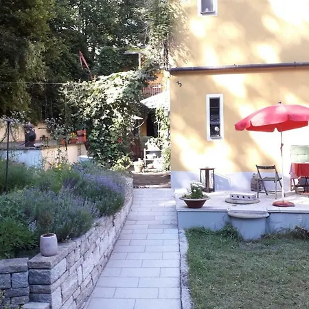 Appartamento Zentrumsnahe Dachwohnung In Gruener Oase Lauf an der Pegnitz