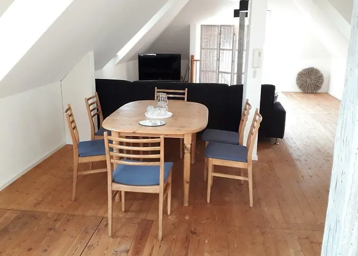 Appartamento Zentrumsnahe Dachwohnung In Gruener Oase Lauf an der Pegnitz