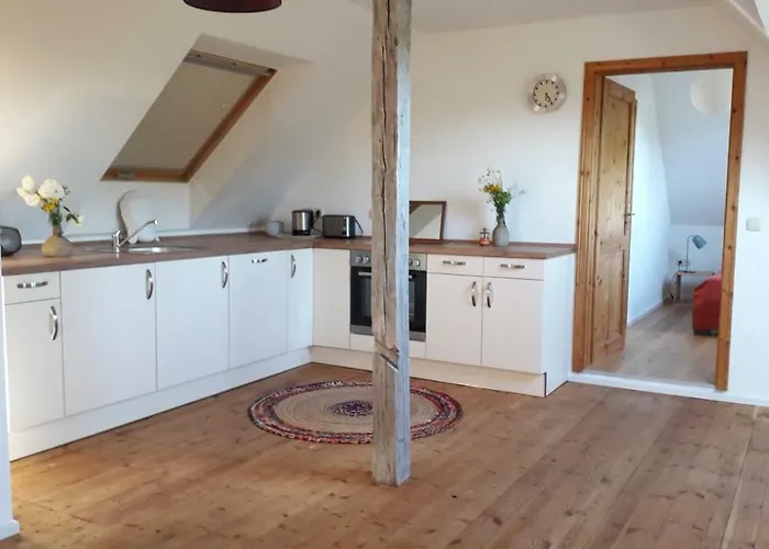 Zentrumsnahe Dachwohnung In Gruener Oase Appartamento Lauf an der Pegnitz